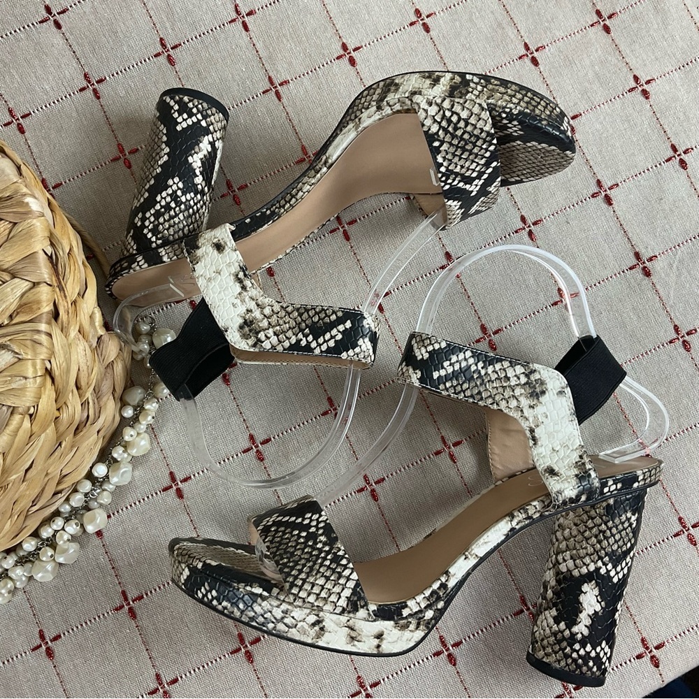 🍀HP🍀 Franco Sarto “Noa” Snakeskin Embossed Heeled Sandals Size 9.5 NWOB - Picture 5 of 8